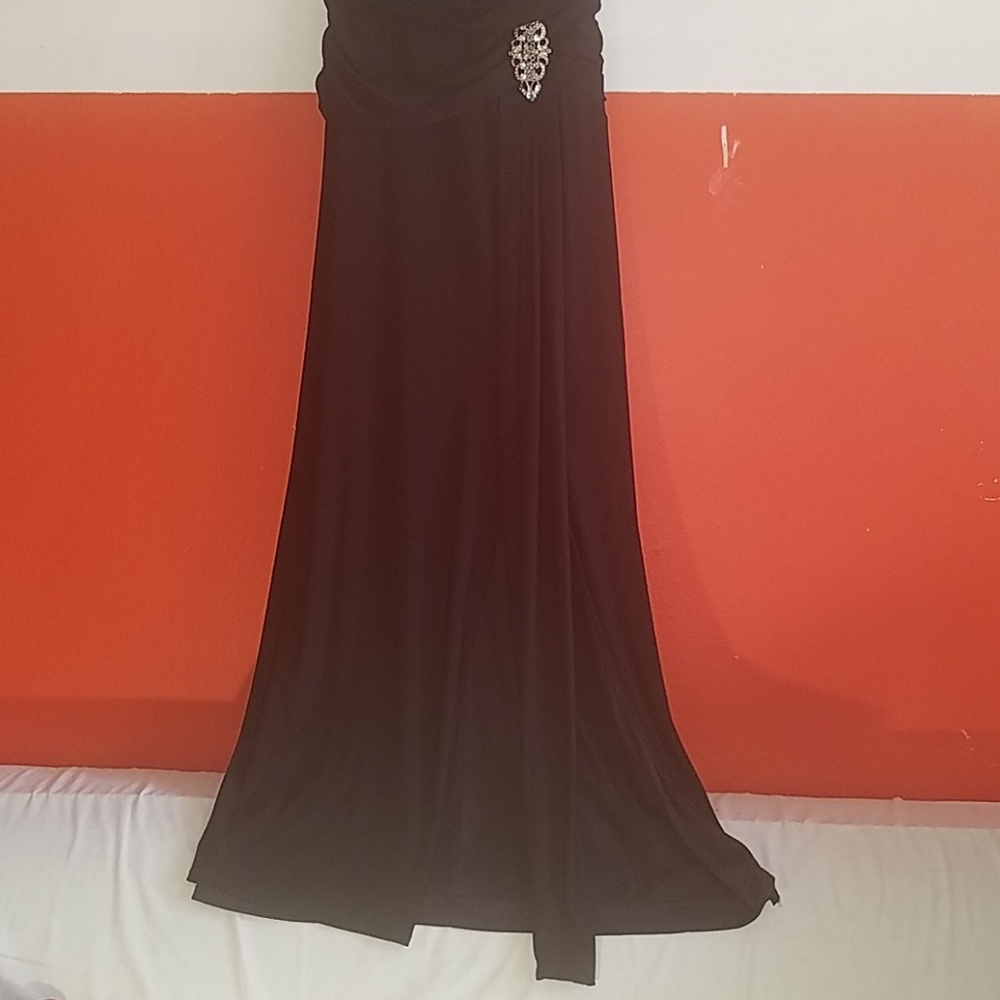 Dress - Picture 2 of 5